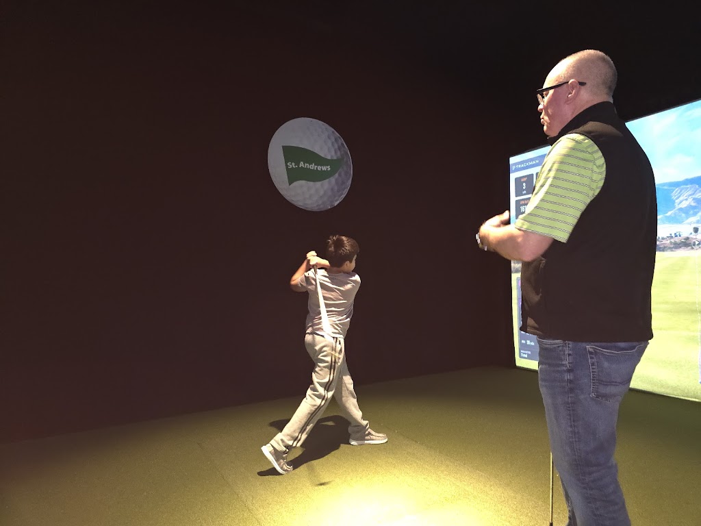 Blackbirdie Indoor Golf Sport Bar & Grill - review