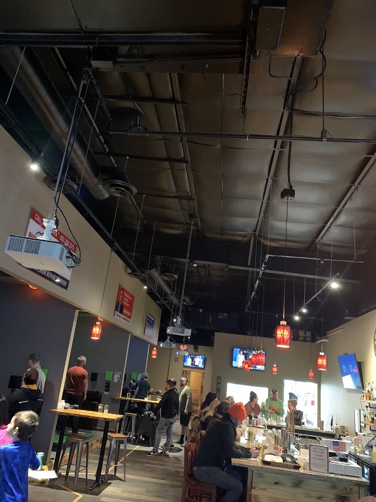 Ugly Putters Indoor Golf & Event Center - review