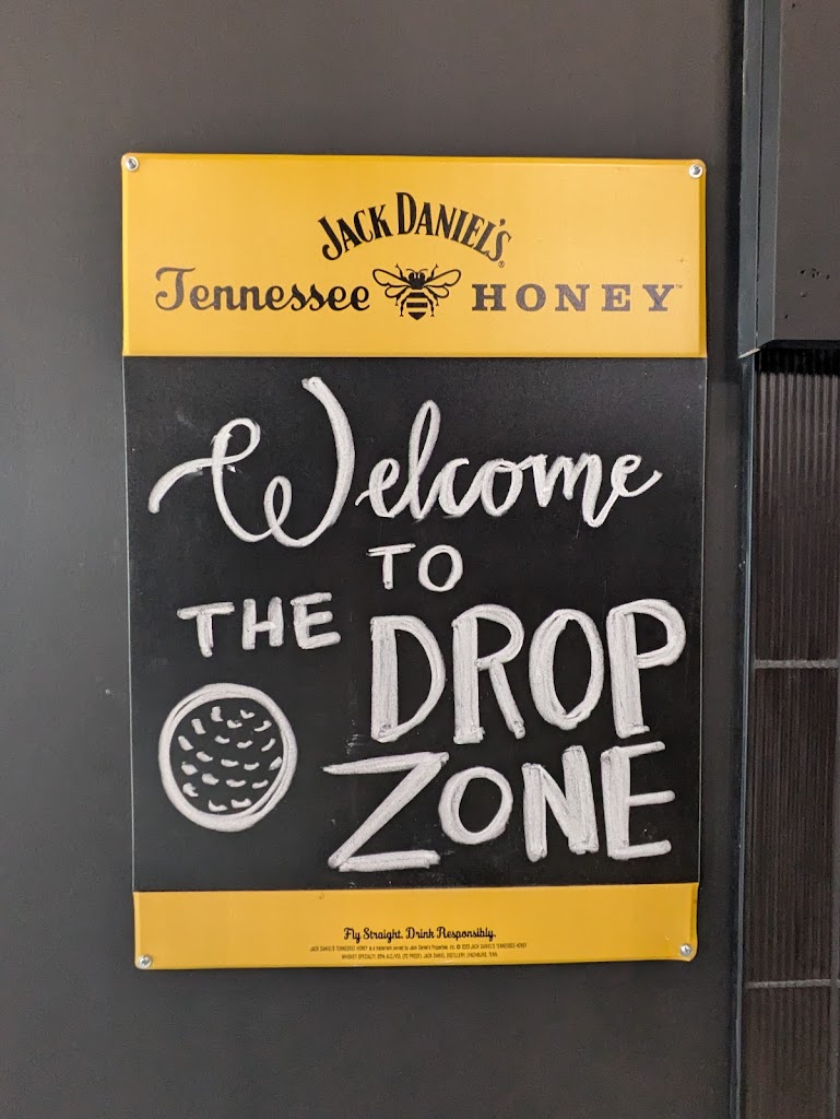The Drop Zone | Golf Simulators and Sports Bar - review