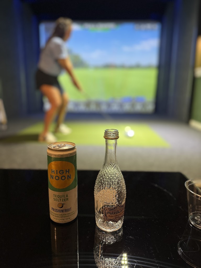 Rev's Golf Lounge - review