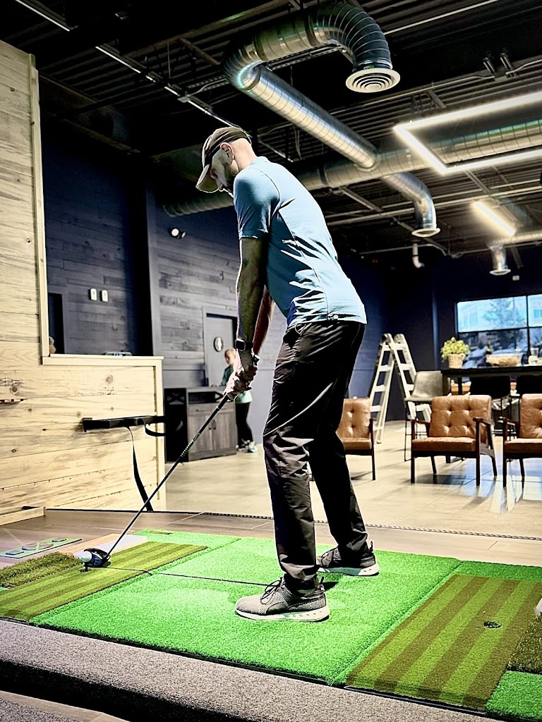 Avid Caddie Golf Lounge - review
