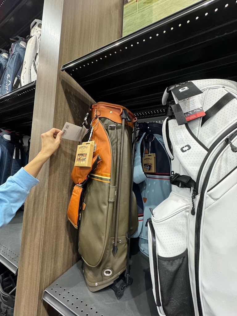 Golf Galaxy Performance Center - review