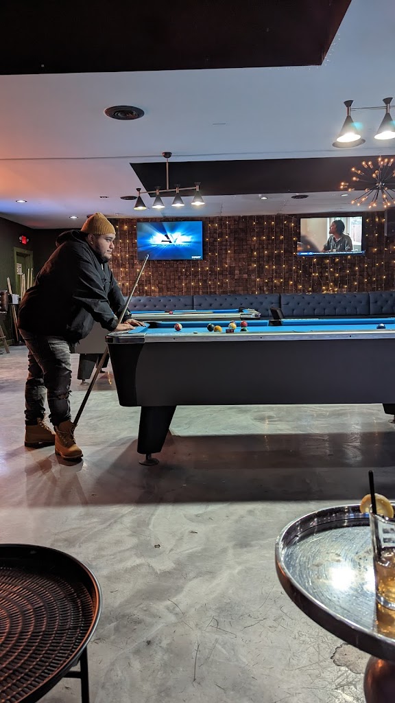 Longshots Sports Bar - review