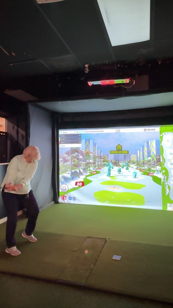 UnderPar Golf Lounge - review