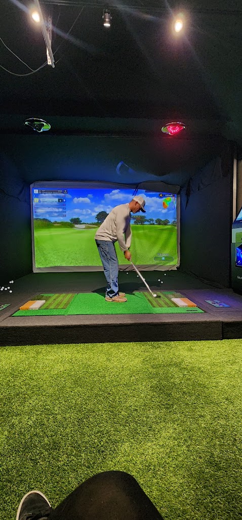 SCRATCH INDOOR GOLF - review