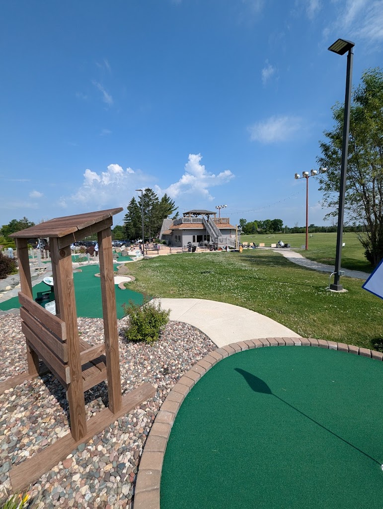 Missing Links Driving Range, Golf Course, Miniature Golf, Toptracer, Sports Bar - review